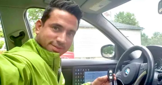 Car Keys Geeks - Owner - Oscar Cherivi